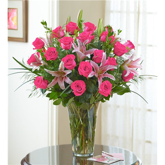 24-pink-premium-roses-in-a-vase